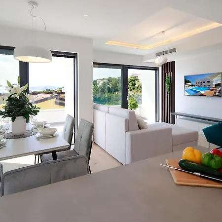 Apartment Modena Maris-heated Pool-grill-relax-jacuzzi