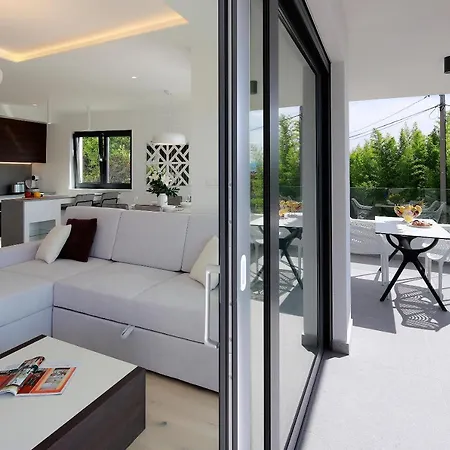 Modena Maris-heated Pool-grill-relax-jacuzzi Apartment Icici