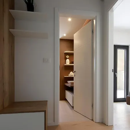 Modena Maris-heated Pool-grill-relax-jacuzzi Apartment *