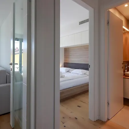 Modena Maris-heated Pool-grill-relax-jacuzzi Apartment Icici